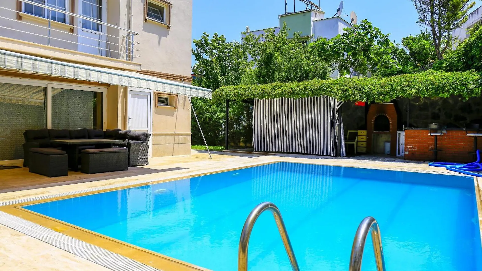 Villa Tuerkan Kusadasi