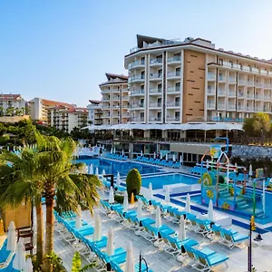 Ramada & Golf אתר נופש